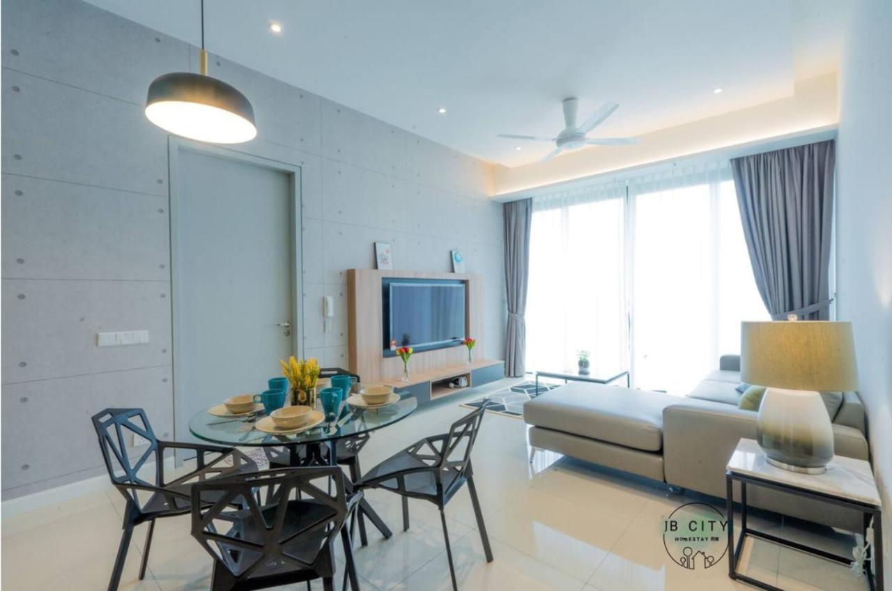 Grand Medini Suites By Rr Jbcity Nusajaya  Exterior foto